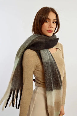 Fringed Check Scarf