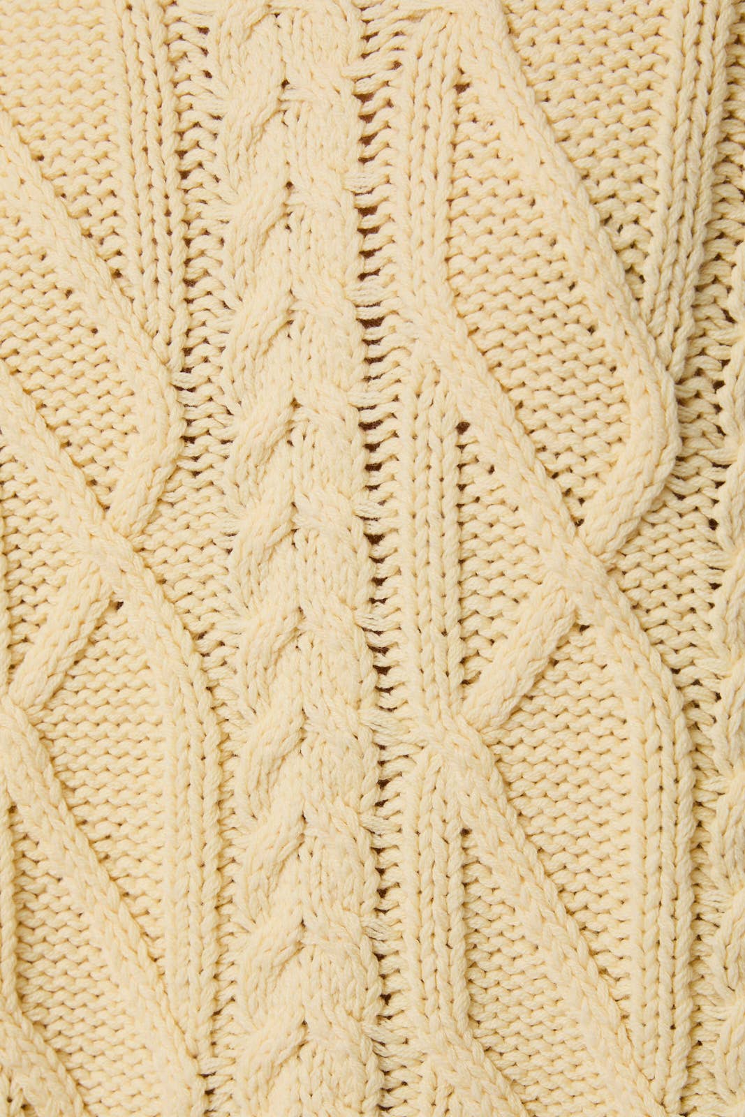 Short Sleeve Cable Knit Sweater