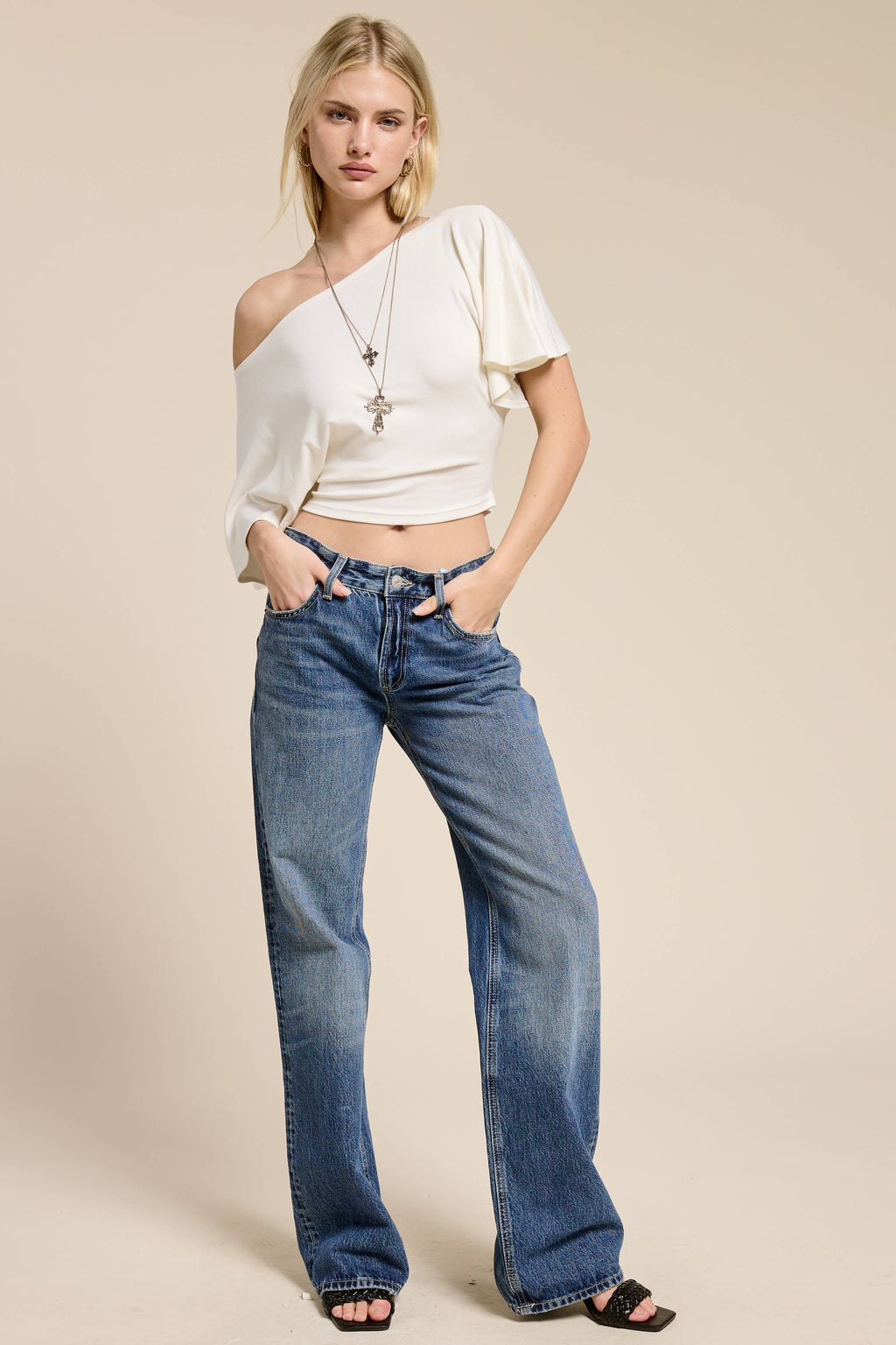 Batwing Short Sleeve Tie Back Knit Top