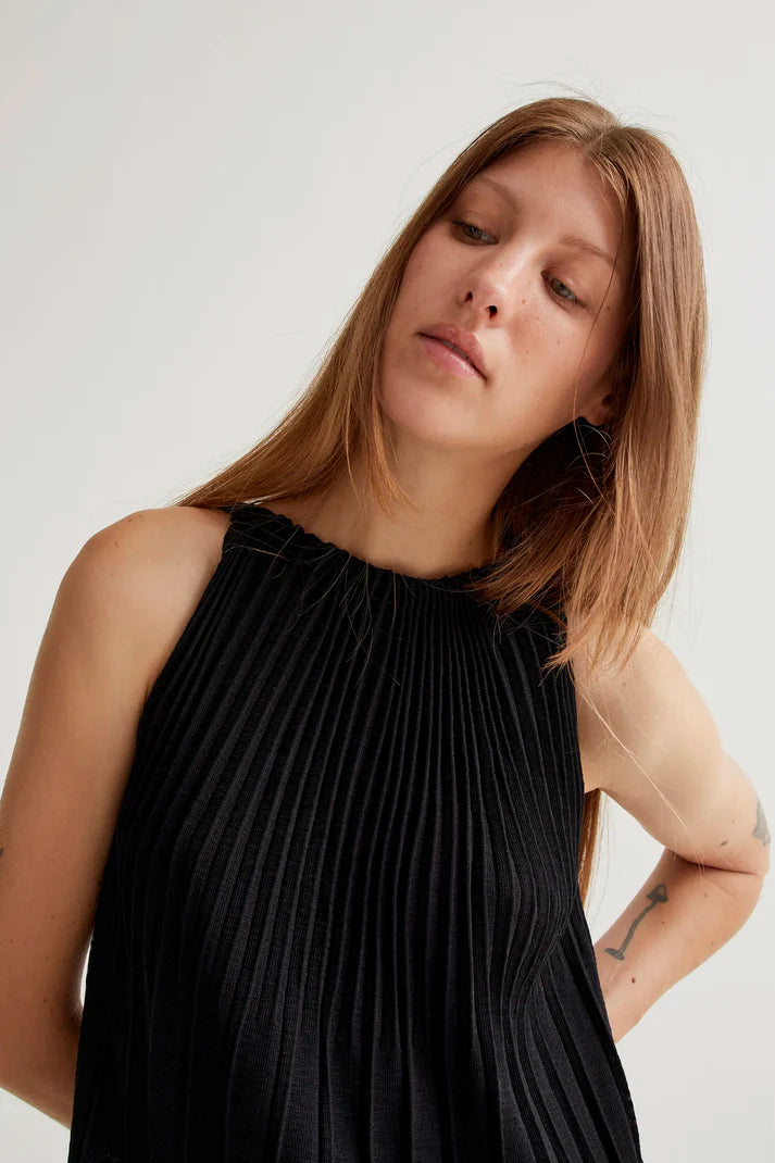 Long Pleated Black Dress