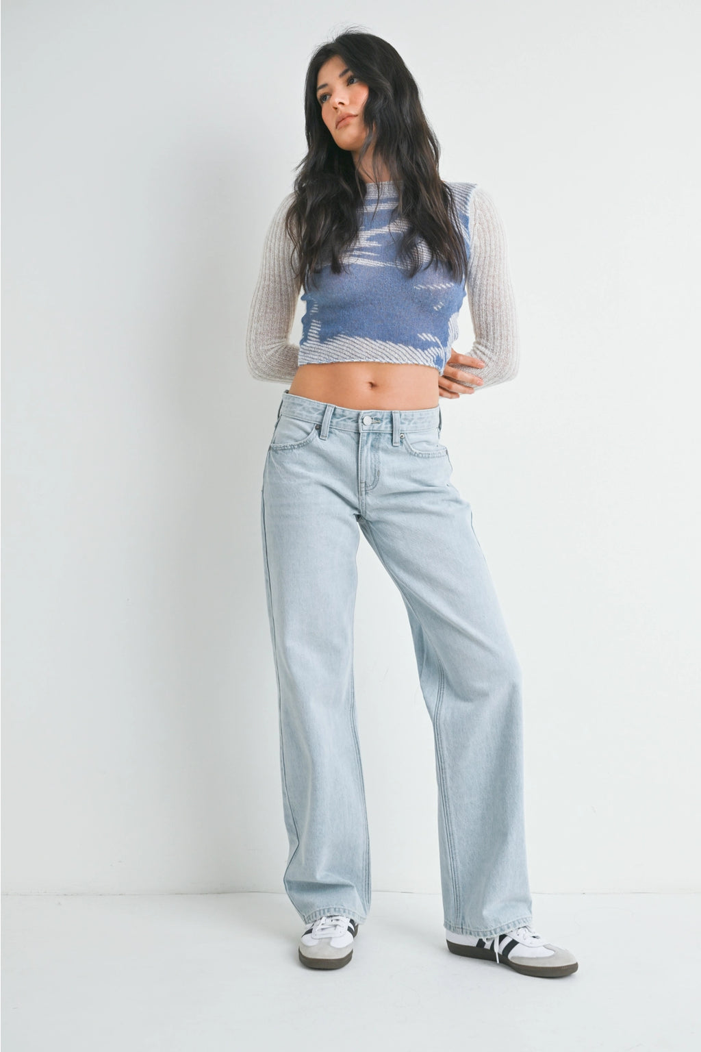 Low Rise Relaxed Jeans