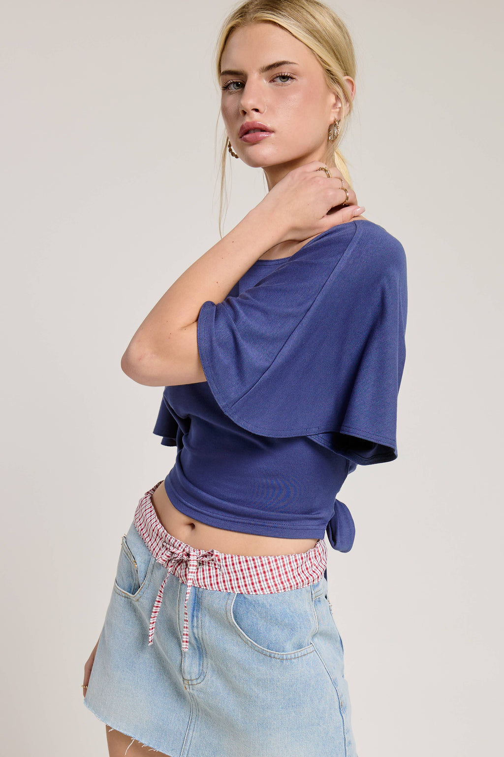 Batwing Short Sleeve Tie Back Knit Top