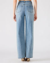 Load image into Gallery viewer, Forever Blue Geraldine Jeans