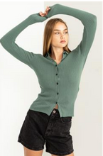Load image into Gallery viewer, Ribbed Button Up Top