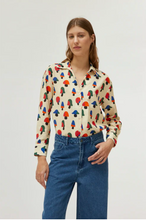Load image into Gallery viewer, Multicolored mushroom print shirt