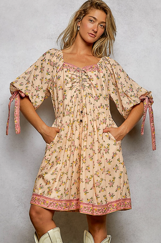 Heart Neck 1/2 Sleeve Bow Detail Printed Woven Dress