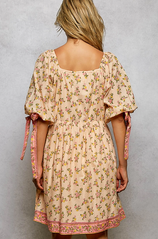 Heart Neck 1/2 Sleeve Bow Detail Printed Woven Dress