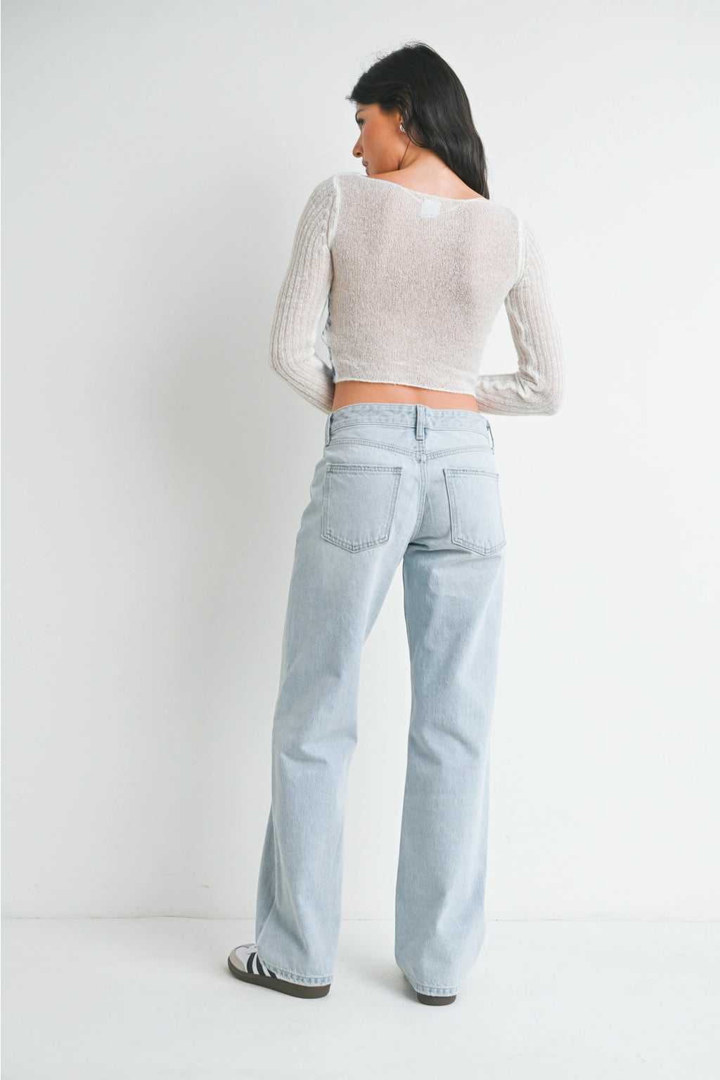 Low Rise Relaxed Jeans