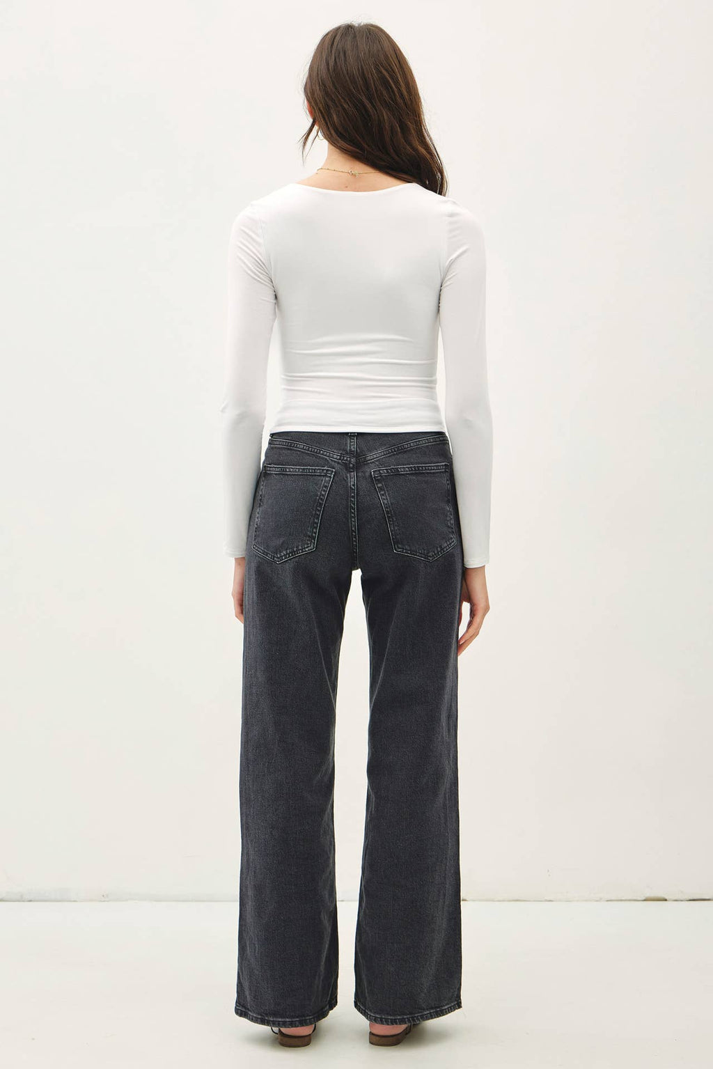 Basic Long Sleeve Scoop Neck Top