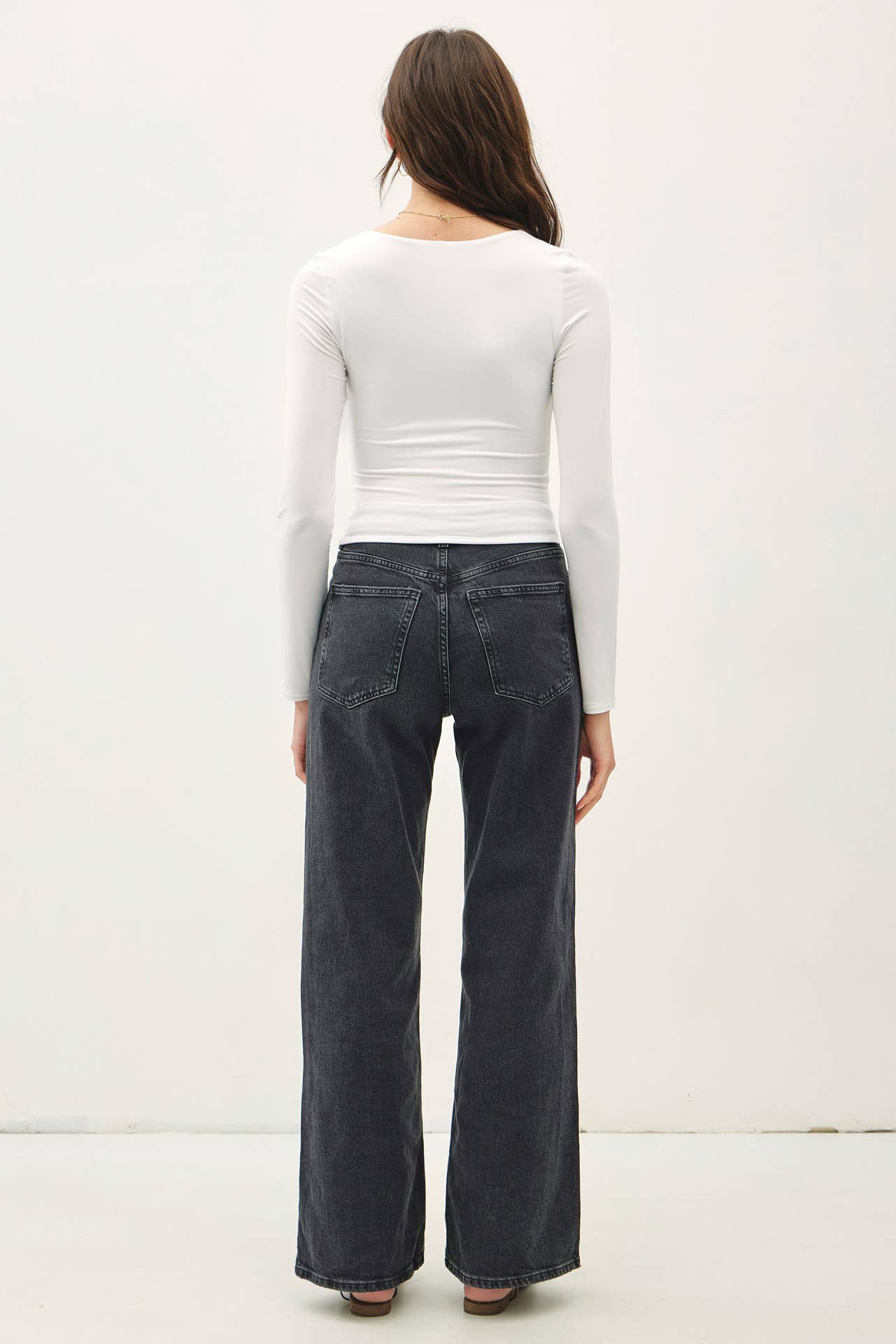 Basic Long Sleeve Scoop Neck Top