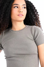 Load image into Gallery viewer, Cropped Knit Jumper
