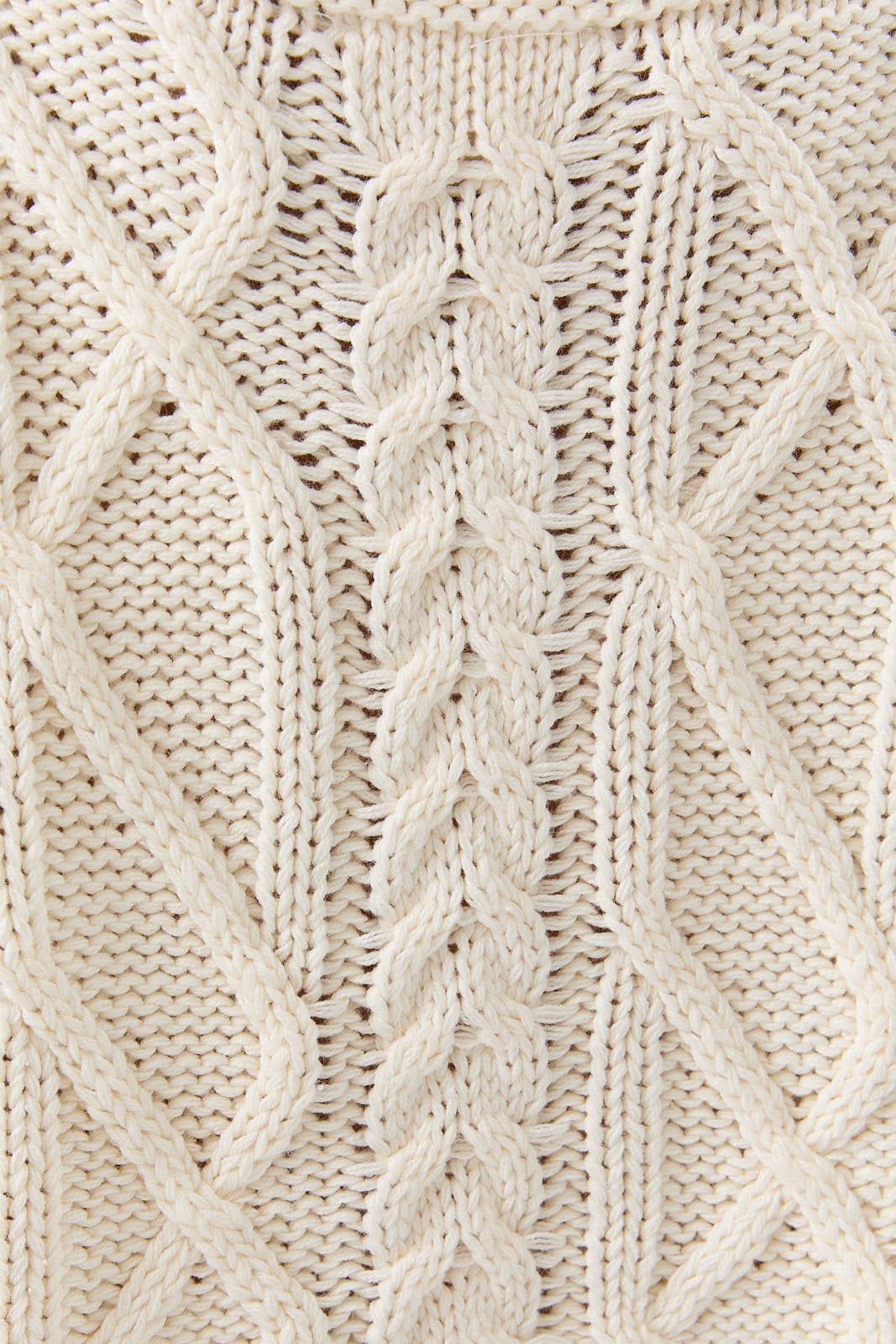 Short Sleeve Cable Knit Sweater