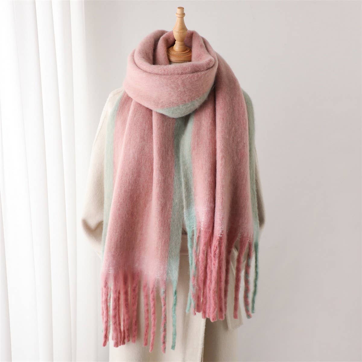Loopy Yarn Ombre Scarf with Soft Tassels