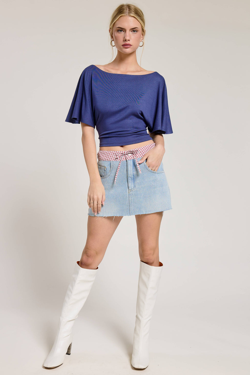 Batwing Short Sleeve Tie Back Knit Top