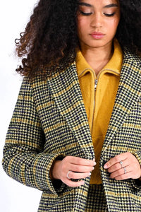 Notch Collar Houndstooth Blazer