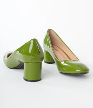 Load image into Gallery viewer, Green Patent Block Heels