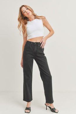 RELAXED STRAIGHT JEANS