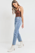 Load image into Gallery viewer, CLEAN STRAIGHT LEG JEANS