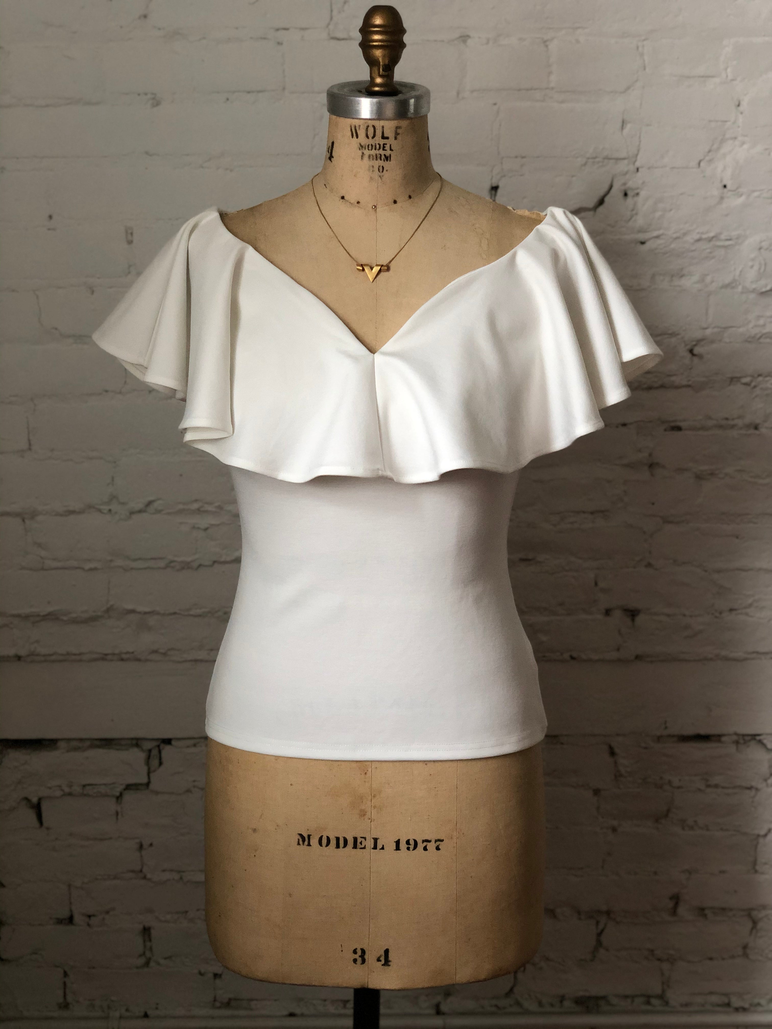 Unique Vintage 50s Off Shoulder Ruffle Top