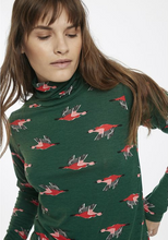 Load image into Gallery viewer, Geese Printed Turtleneck Top