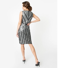 Load image into Gallery viewer, 1920s Silver Sequin Sleeveless Cocktail Dress