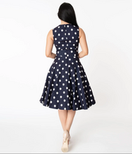 Load image into Gallery viewer, Daisy Print Denim Swing Dress
