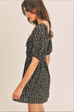Load image into Gallery viewer, Floral Print Peasant Dress