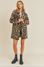 Load image into Gallery viewer, Leopard Teddy Coat