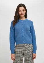 Load image into Gallery viewer, Off-Beat Detail Cardigan