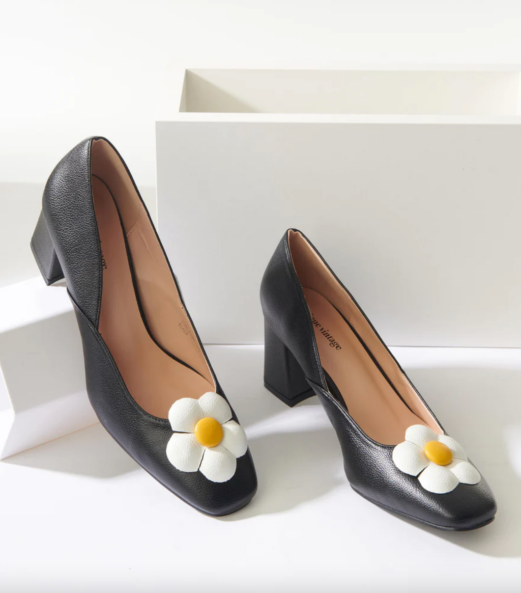 Black Daisy Pumps
