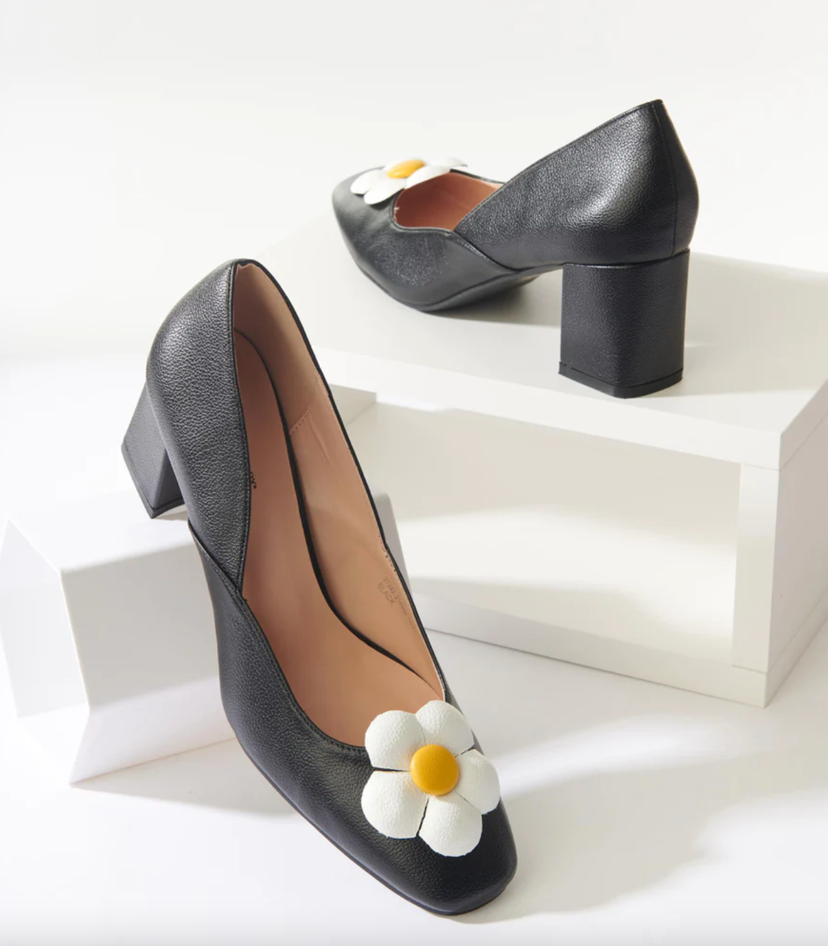 Black Daisy Pumps