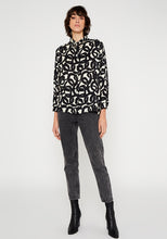 Load image into Gallery viewer, CHAIN PRINT BLOUSE