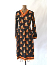 Load image into Gallery viewer, 1960s Lanvin Geometric Print Dress size M