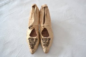 Victorian Cream Silk Wedding Shoes
