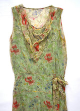 Load image into Gallery viewer, 1920s Flapper Dress pale Green Poppy Floral