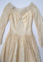 Load image into Gallery viewer, 1950s Lace Wedding Gown