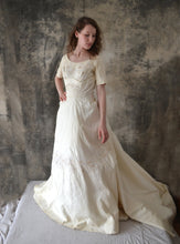 Load image into Gallery viewer, 1950s Satin Wedding Gown with Train