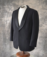 Load image into Gallery viewer, 1970s French Tuxedo Jacket