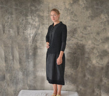 Load image into Gallery viewer, 1920s Black Dress size M/L