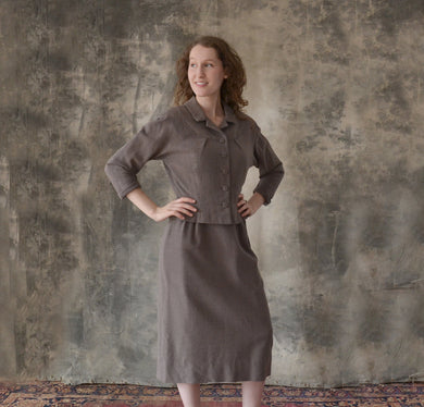 1950s Brown Fine Wool Ladies Suit size S