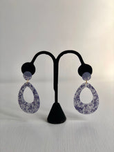 Load image into Gallery viewer, Glitter Flecked Lucite Earrings