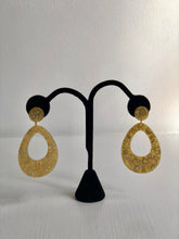 Load image into Gallery viewer, Glitter Flecked Lucite Earrings